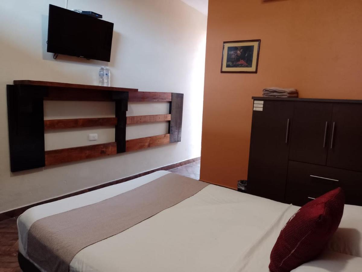 Casa Bonita Hotel Y Hostal Cordoba Bagian luar foto
